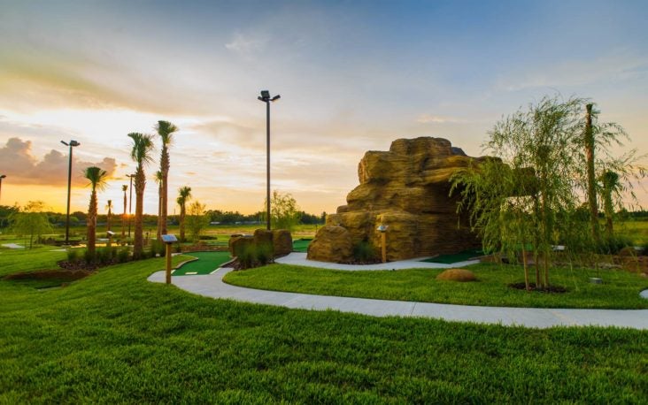Orlando Breeze Resort Holiday Inn Club Vacations Orlando Breeze Resort Mini Golf