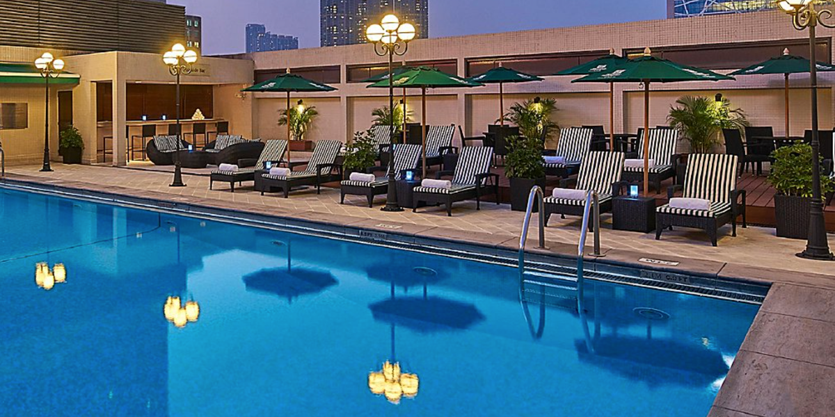Holiday Inn Golden Mile Hong Kong pool