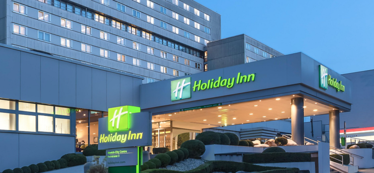 The 11 Best Holiday Inn Hotels To Book With Points [2021]