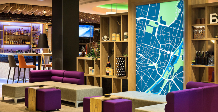 Holiday Inn Munich lobby Holiday Inn Munich lobby