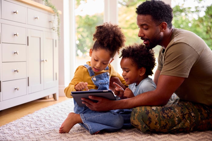 USAA Credit Cards & Rewards Program – How To Earn & Redeem Points [2026]