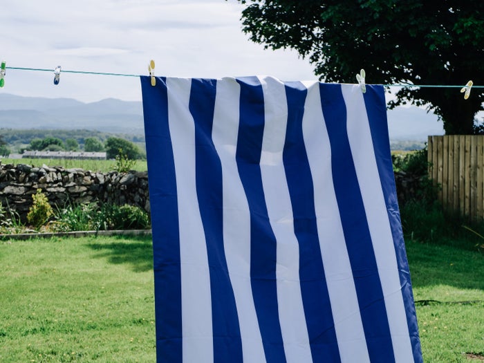 Beach towel drying