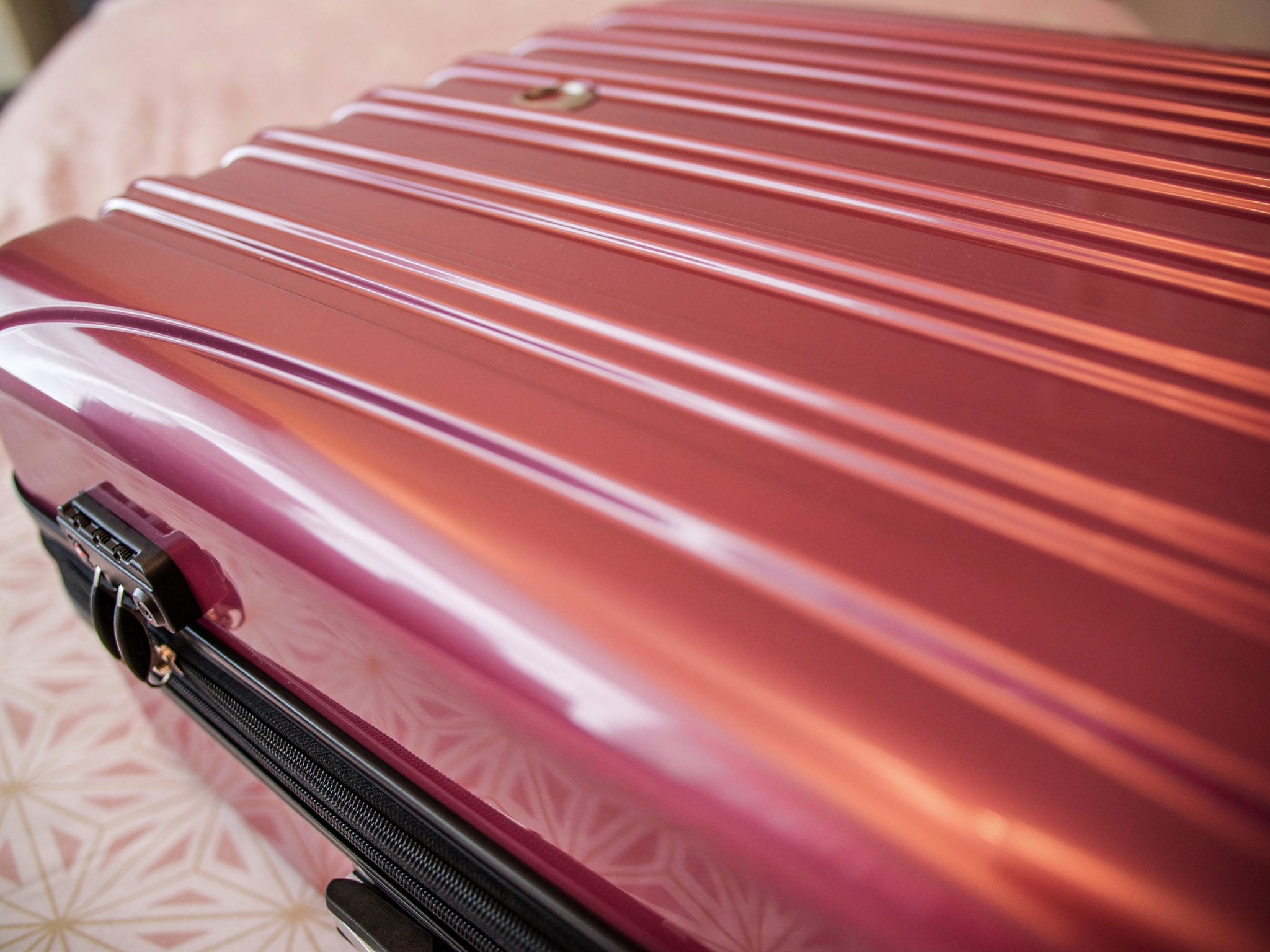 The 16 Best Checked Luggage Bags Expert Reviews [2023]