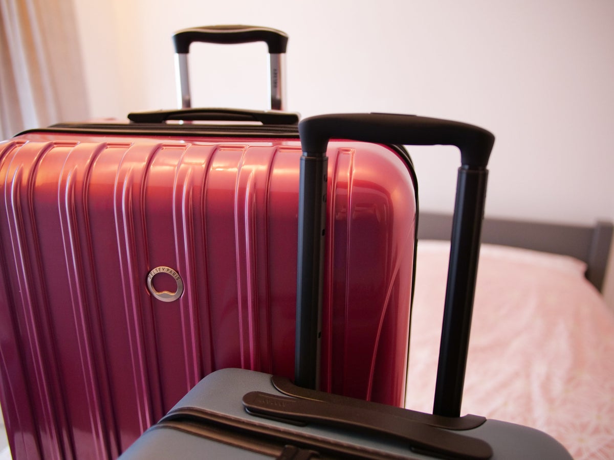 Hardsize luggage handles