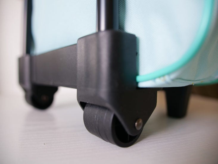 Kids carry on wheels Kids carry on wheels