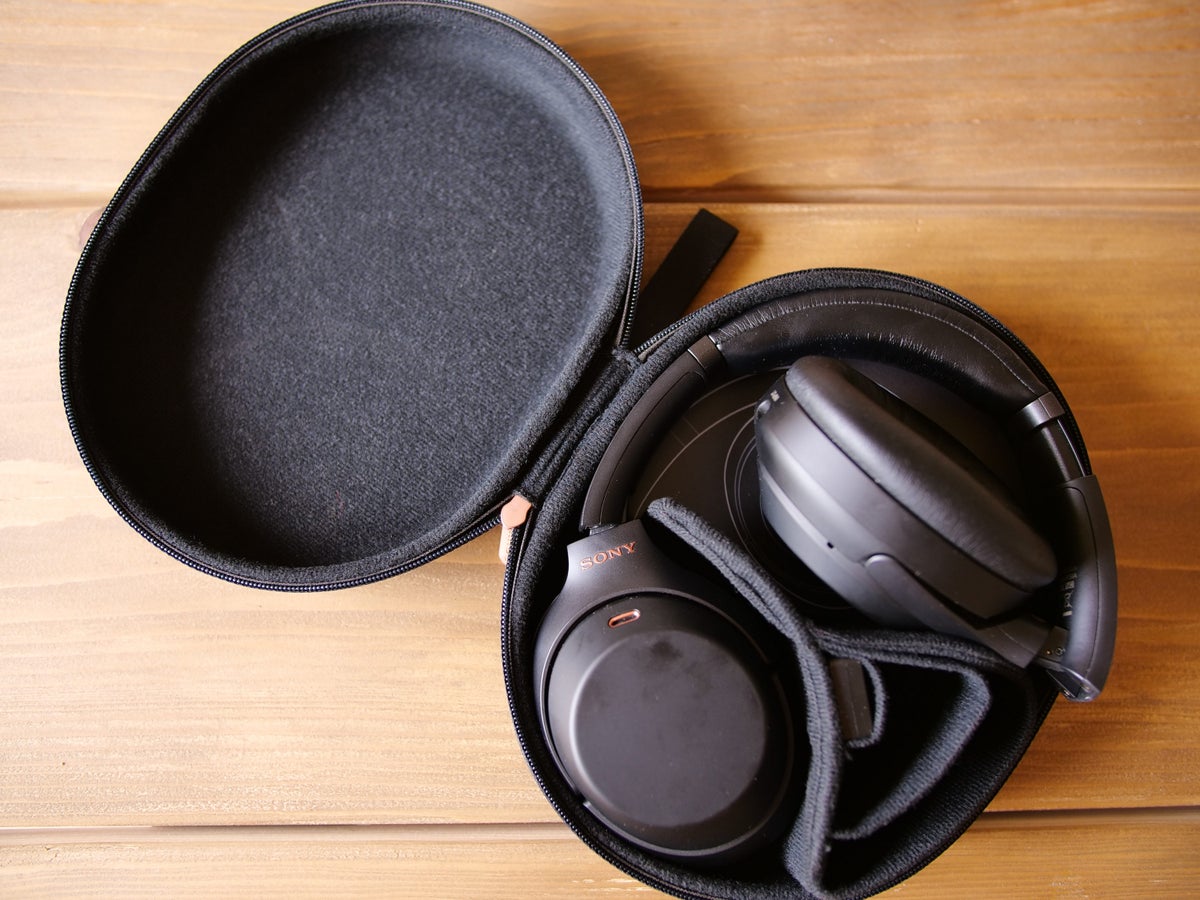 Noise Canceling Headphone Protective Case