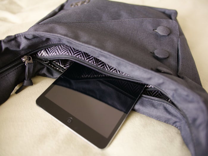 Ogio tablet compartment