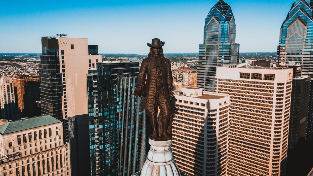 William Penn statue Philadelphia 