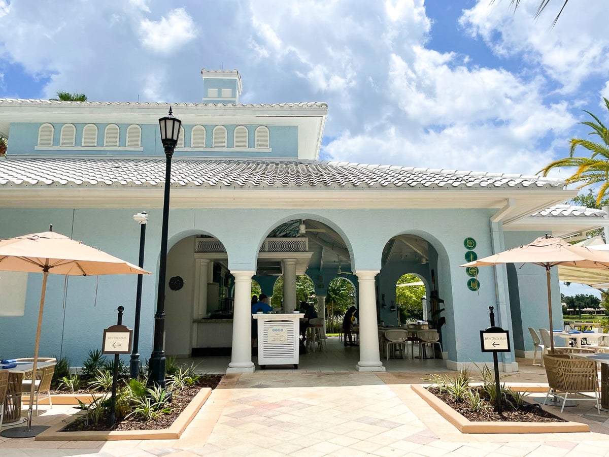 Ritz Carlton Orlando Grande Lakes Bleu Poolside Restaurant