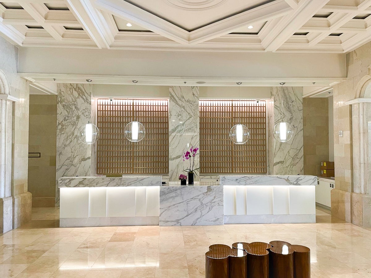 Ritz Carlton Orlando Grande Lakes Concierge Desk