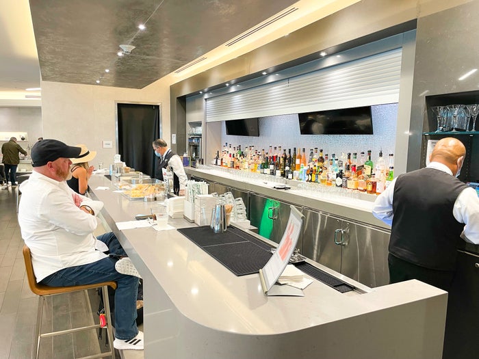 Admirals Club Miami International Airport Bar