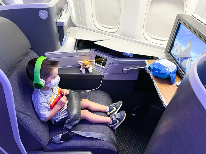 American Airlines: Coronavirus (COVID-19) Latest Updates – Cancellation Policies, Status Changes, Routes, and More