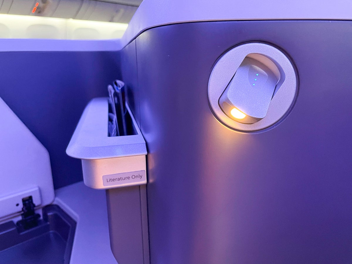 American Airlines First Flagship Business Class Miami to Boston reading light