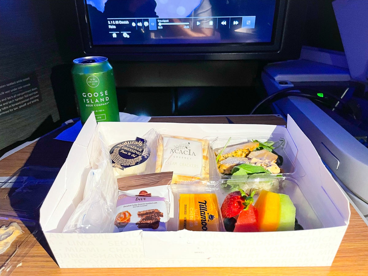 American Airlines First Flagship Business Class Miami to Boston snackbox