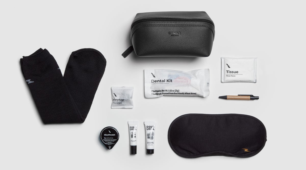 2021 American Flagship First amenity kit