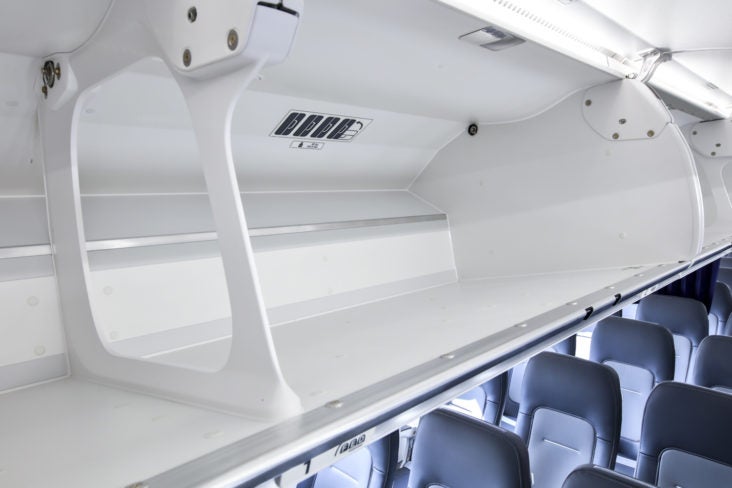 Lufthansa Groups' new super-large overhead bins Lufthansa Groups' new super-large overhead bins