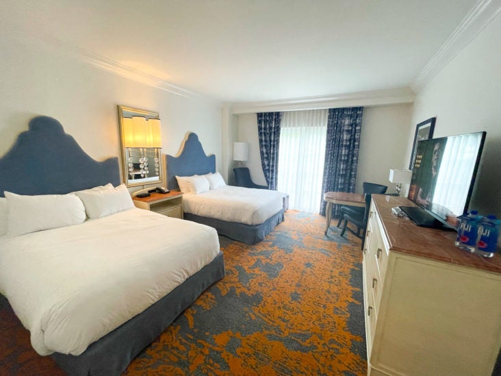 Loews Portofino Bay Orlando bedroom Loews Portofino Bay Orlando bedroom