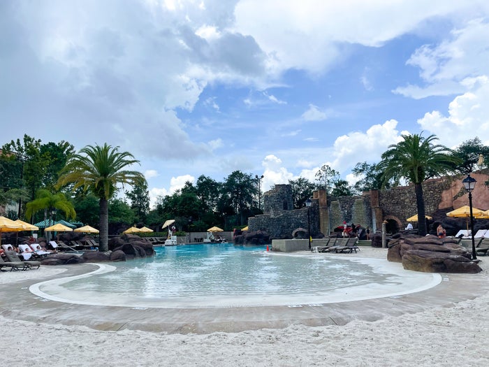 Loews Portofino Bay Orlando zero entry pool