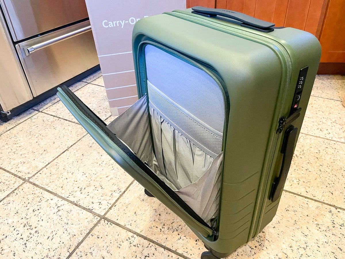 Monos Airline Sizer Challenge: ALL Carry ons and personal items