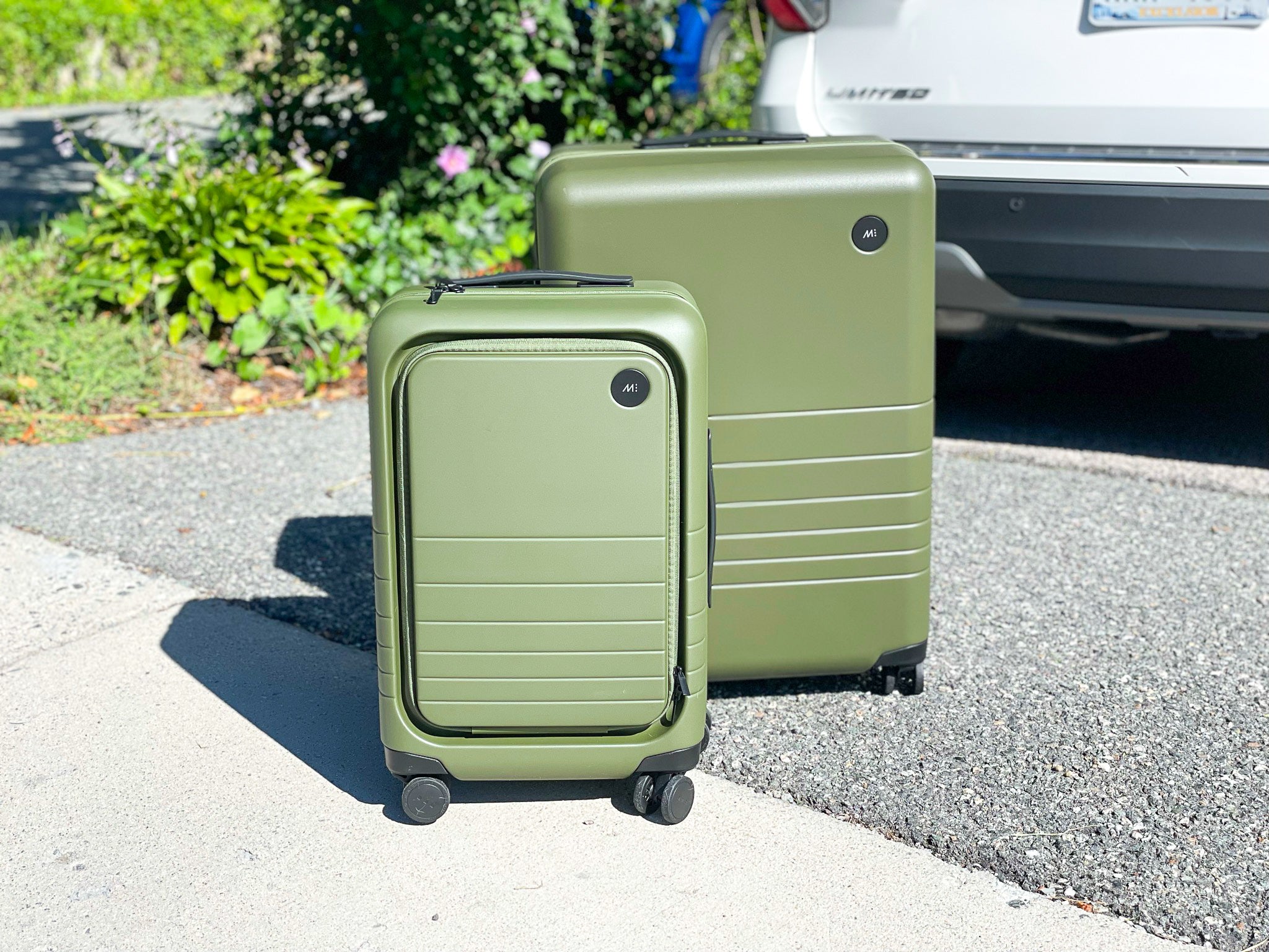 RIMOWA Essential Trunk Plus Large Check-in Suitcase in Green for Men