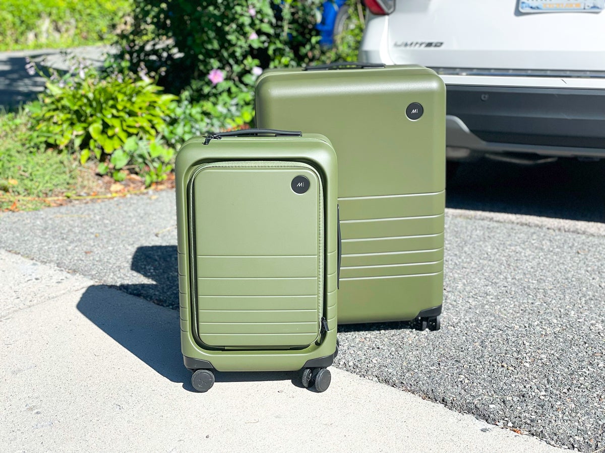 Monos Carry-On Pro & Monos Checked-In Medium Luggage Review