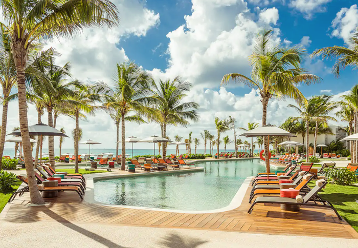 Pool at Andaz Mayakoba Resort Riviera Maya Pool at Andaz Mayakoba Resort Riviera Maya