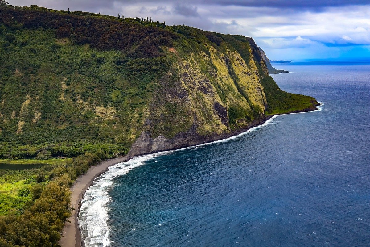 Big Island Hawaii Cliffs Water