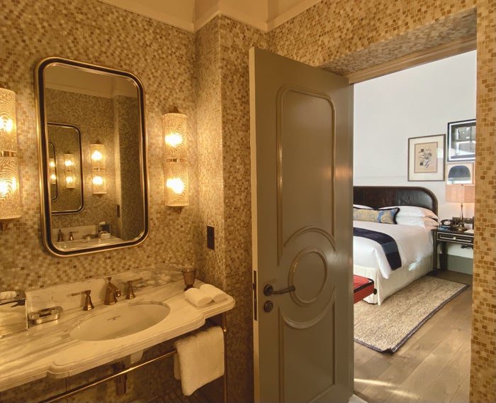 The NoMad London Grande Room bathroom