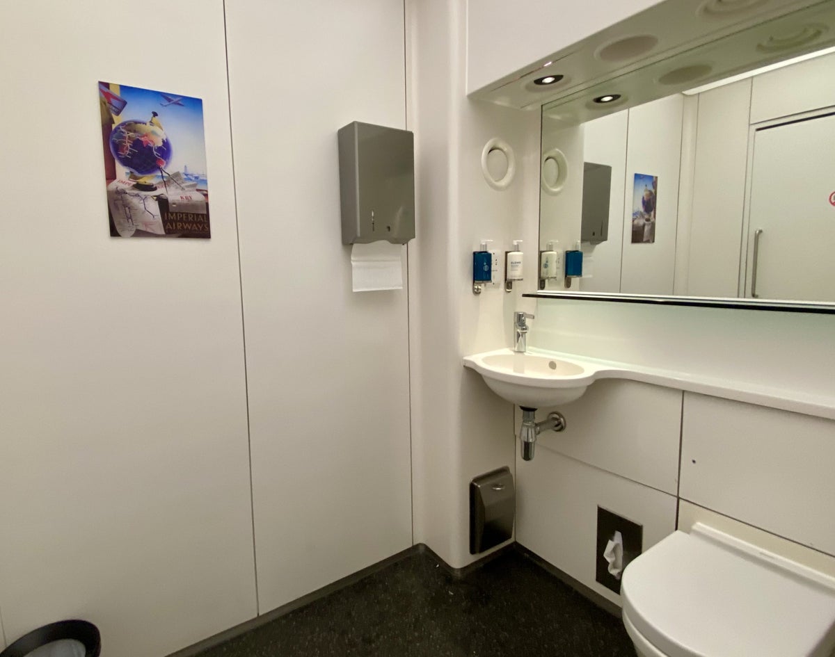 British Airways Galleries South Lounge bathroom