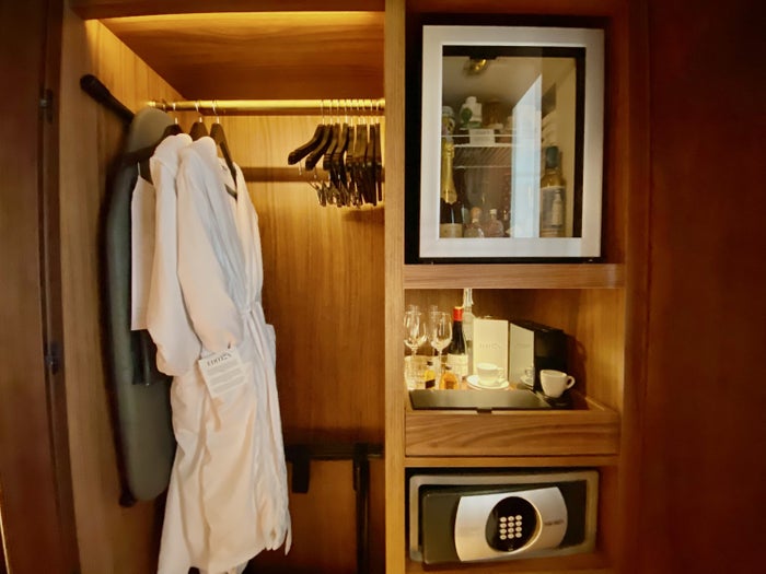The Barcelona EDITION Deluxe Room 805