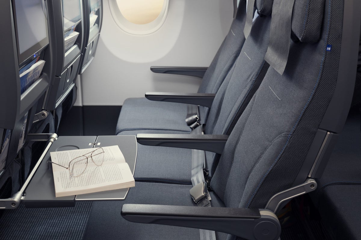 SAS A350 economy seats