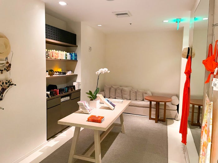 The Miami Beach EDITION spa seating 