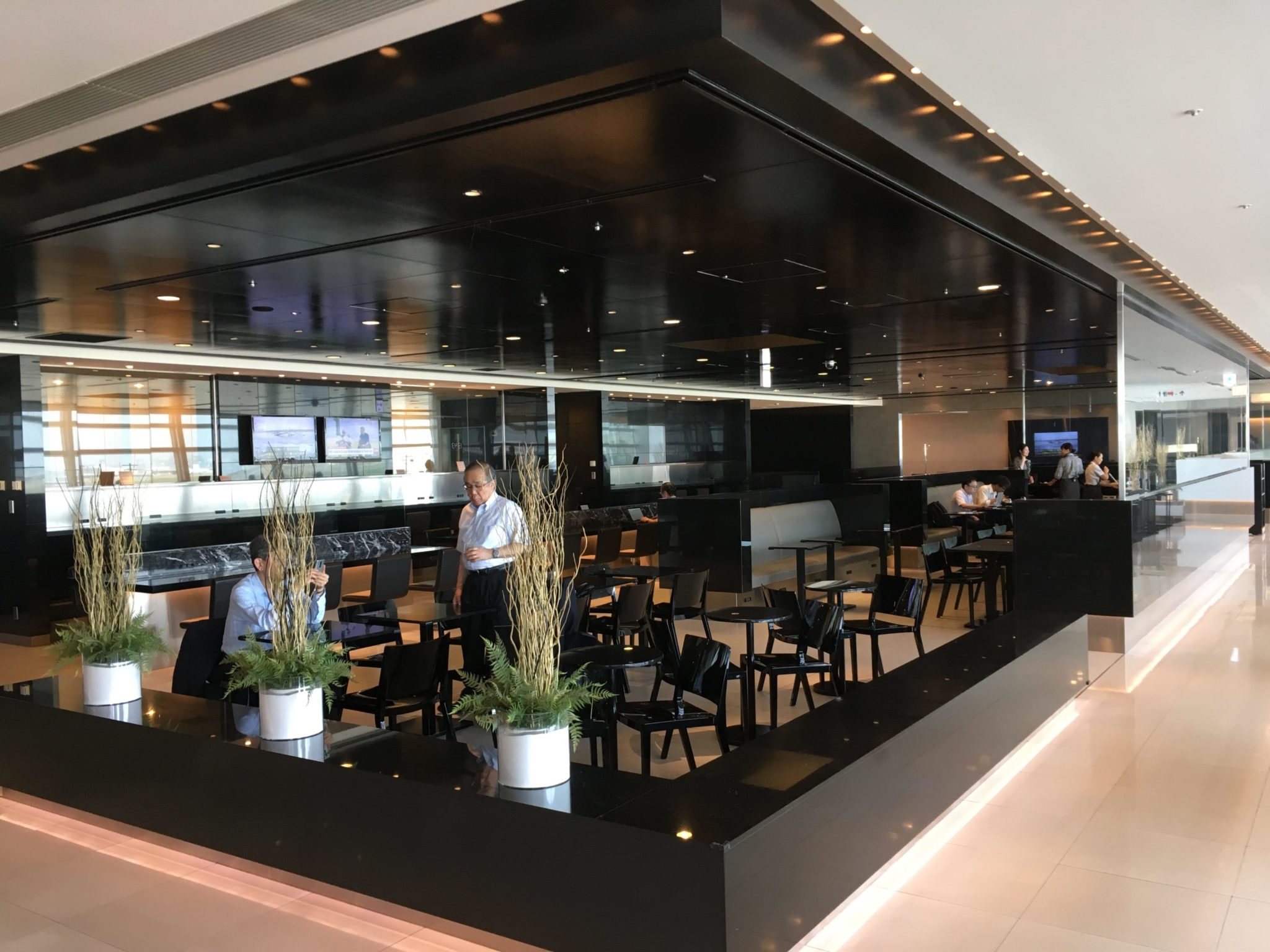 Priority Pass Lounge Miami - 3uirl30