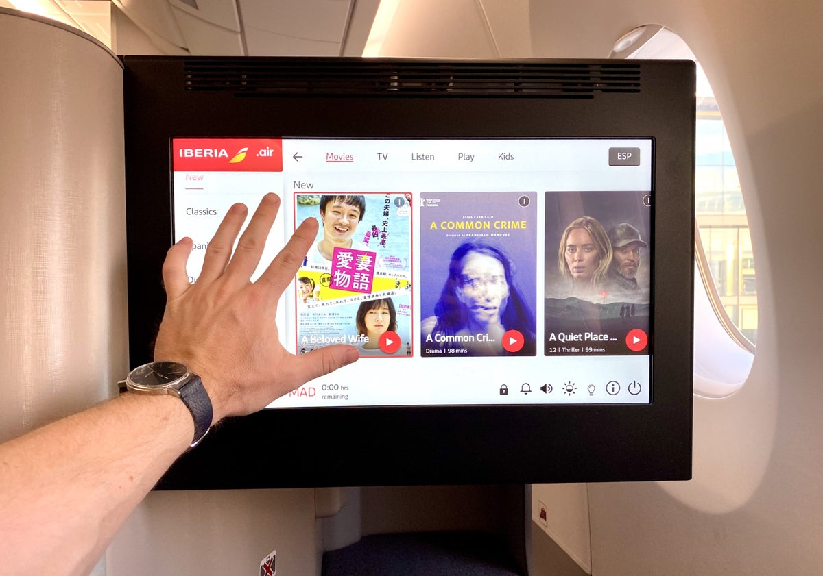 Iberia A350 business class IFE screen size compared to hand