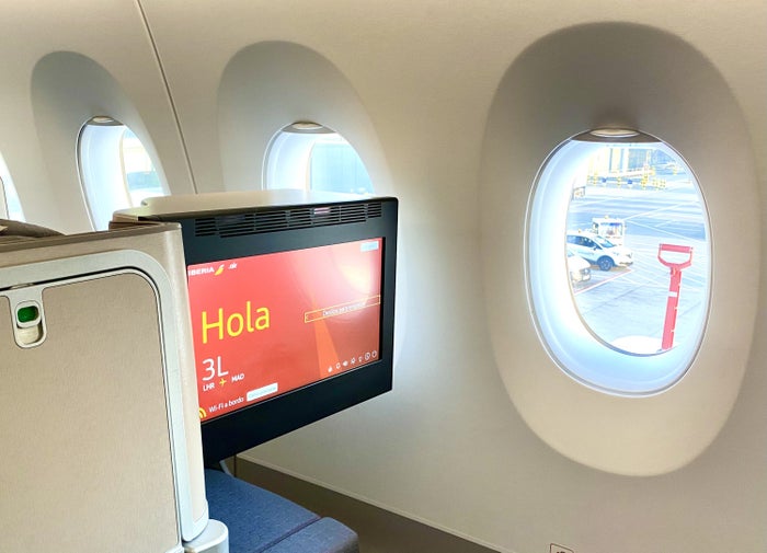 Iberia A350 business class seat 3L close up
