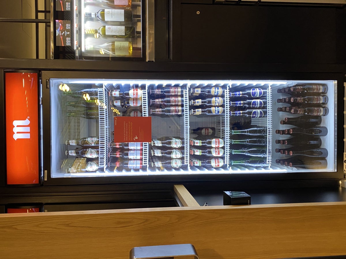 Iberia Sala VIP Dali Madrid beer fridge