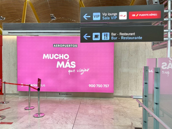 Iberia Sala VIP Dali directions at Madrid Airport
