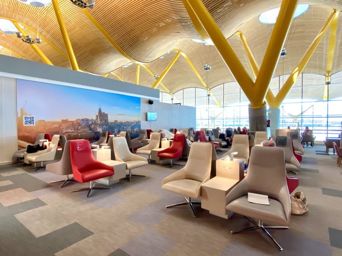 Iberia Dalí Premium Lounge at Madrid-Barajas Airport [Review]