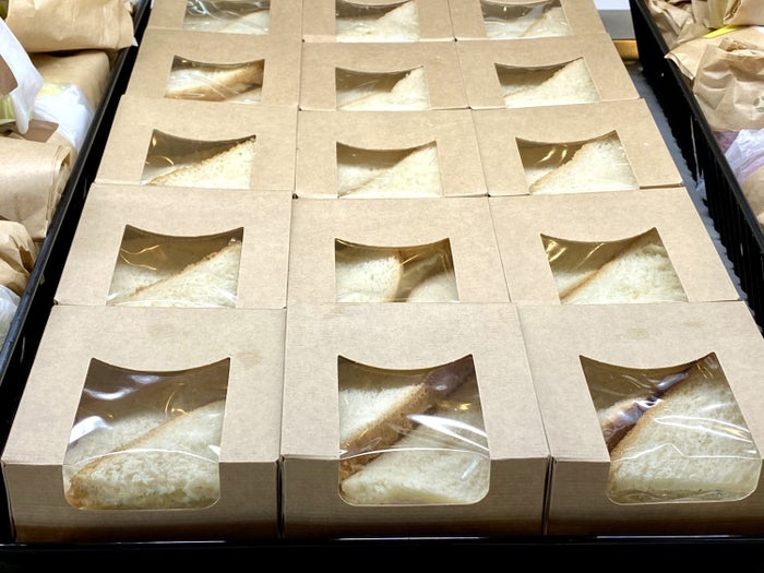 Iberia Sala VIP Dali Madrid sandwiches