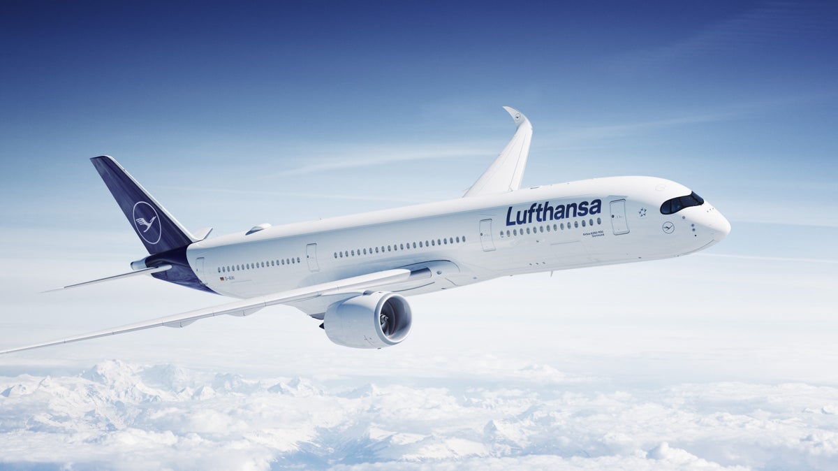 Lufthansa Leasing 4 A350 Planes With New 1-2-1 Business Class