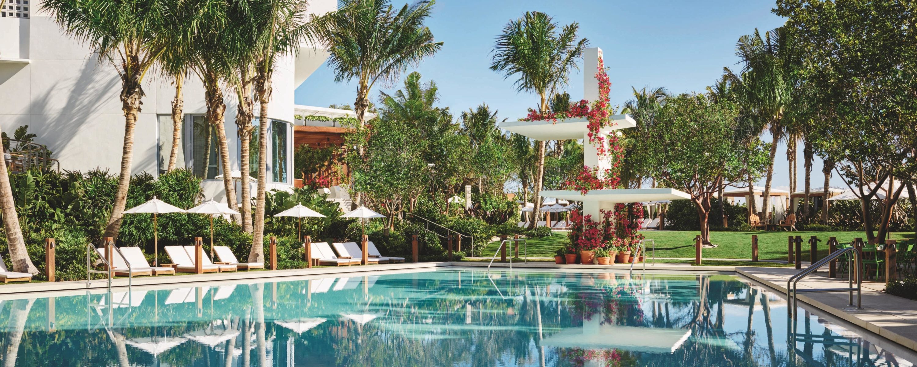 The Miami Beach EDITION pool