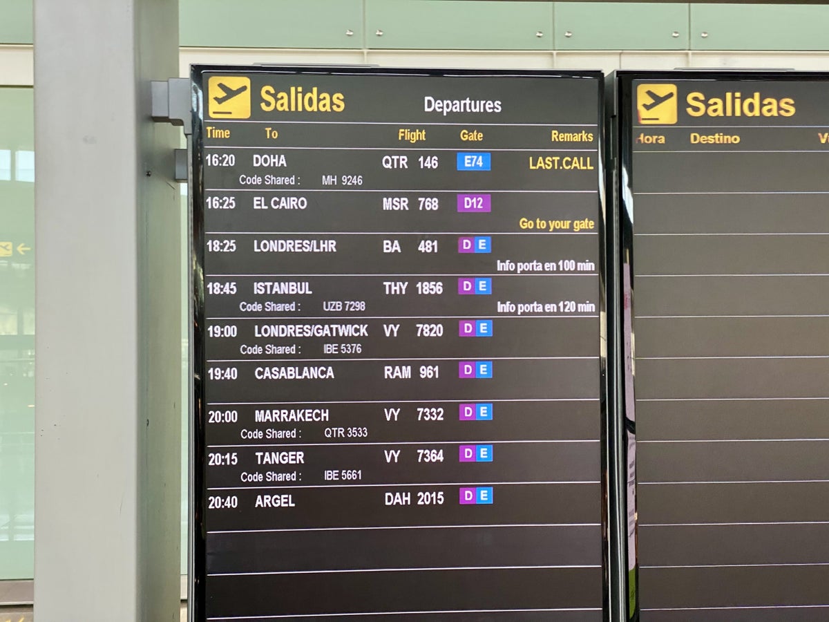 British Airways Club Europe A321neo D and E gates departure board