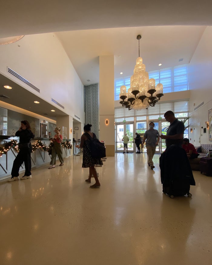 Confidante Lobby