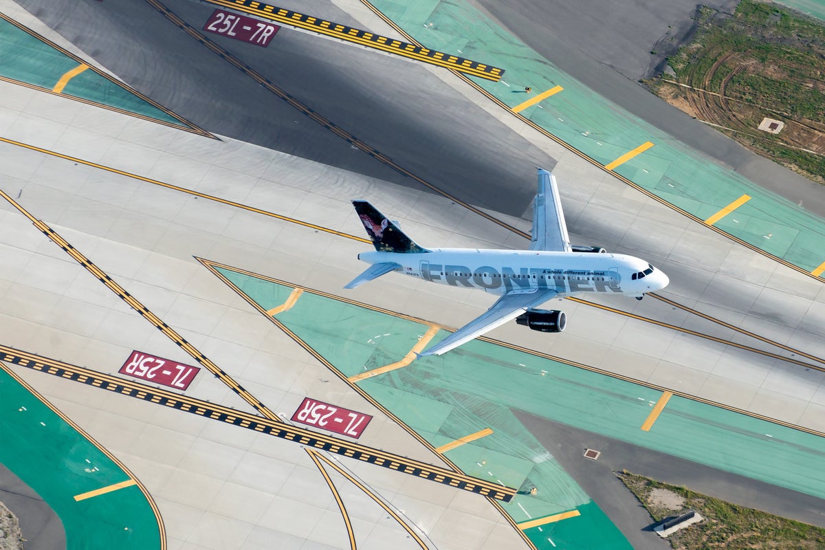 Frontier A319 LAX N943FR