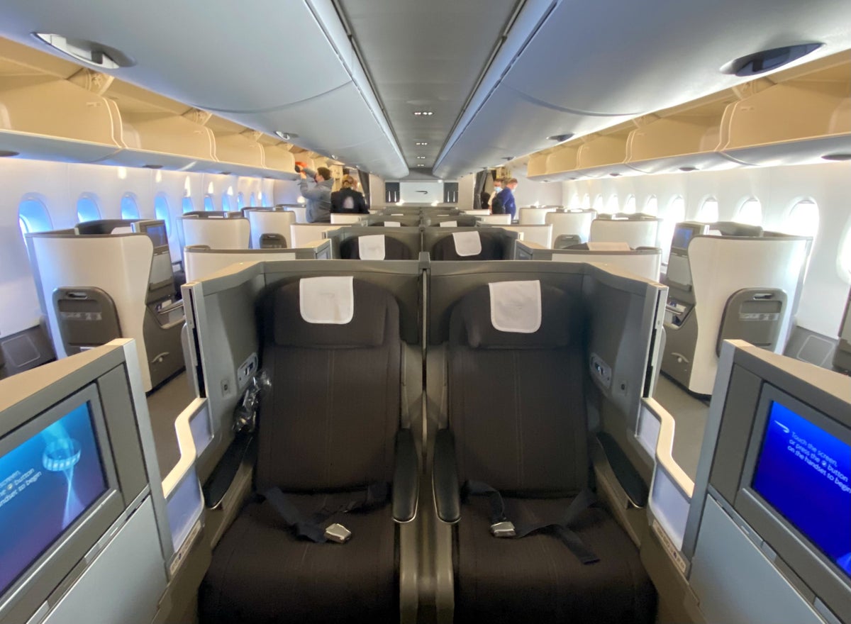 Club World on BA's Airbus A380 (lower deck)
