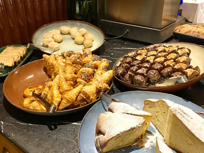 Alexandra Hotel Barcelona Curio Collection by Hilton breakfast cake selection