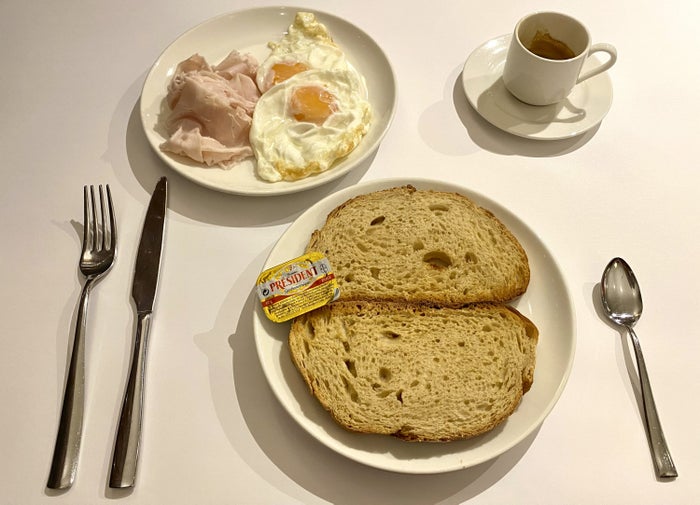 Alexandra Hotel Barcelona Curio Collection by Hilton breakfast main course