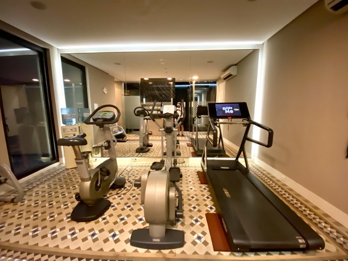 Alexandra Hotel Barcelona Curio Collection by Hilton cardio equipment