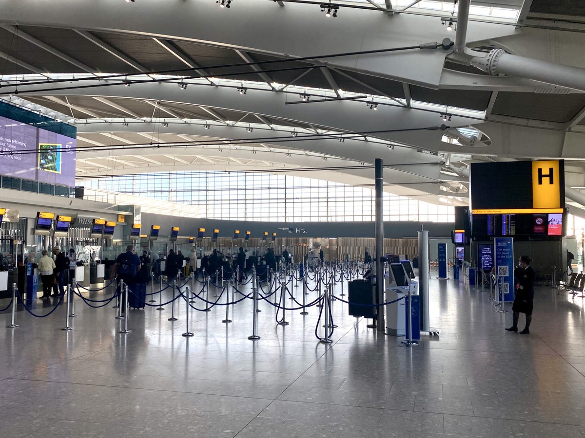 British Airways Club Europe A380 Heathrow Terminal 5 business class check in