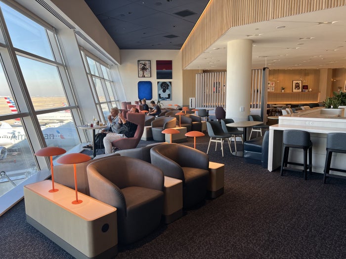 Capital One Lounge at Dallas Fort Worth International Airport [Review]